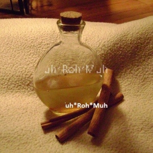 Sandalwood Oil India (Mysore- Santalum Album Lin)